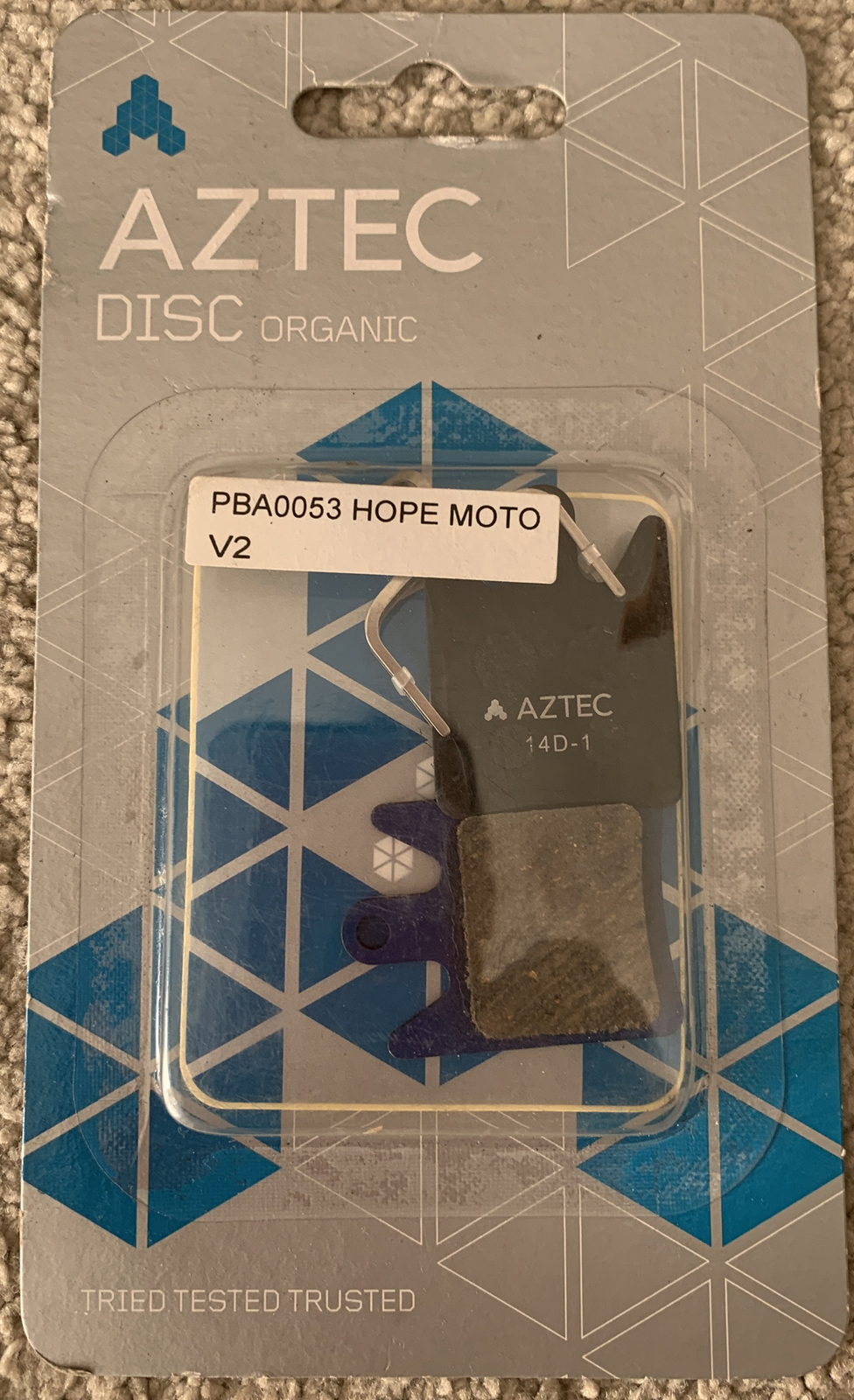 Aztec Organic Disc Brake Pads For Hope Moto V2 - PBA0053 New Old Stock
