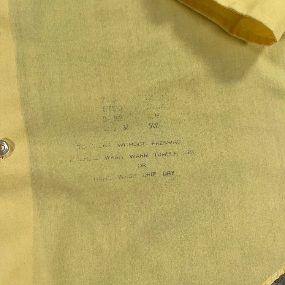 Camisa vintage Sears para hombre 15,5X32 amarilla manga larga abotonada años 70 Perma Prest Foto 4 de 4