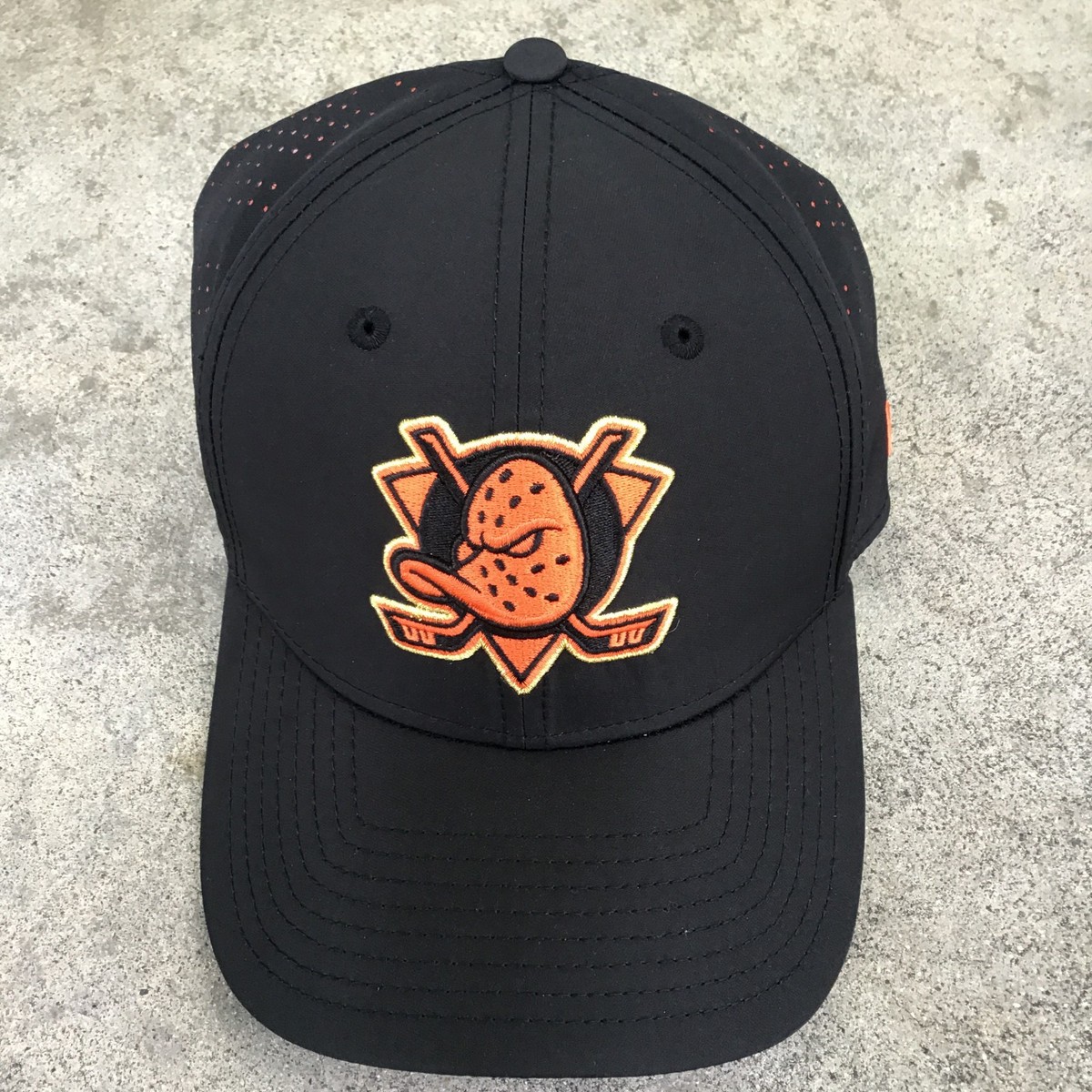 New Era 39Thirty NHL Anaheim Mighty Ducks Flex Fit Medium/Large