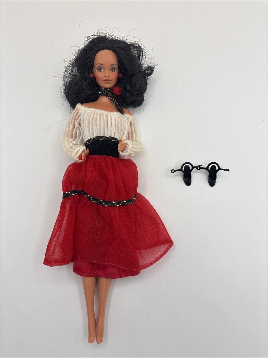Barbie Dolls of the World 1979 Year Manufactured Dolls & Doll