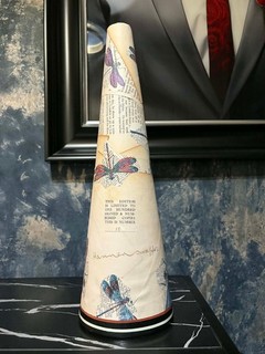 Hand made seance "Who's who” signed by Hannen Swaffer