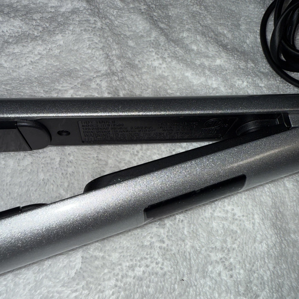 Alisador de ferro Hot Tools Pro Signature cabelo liso prata B - Imagem 2 de 4