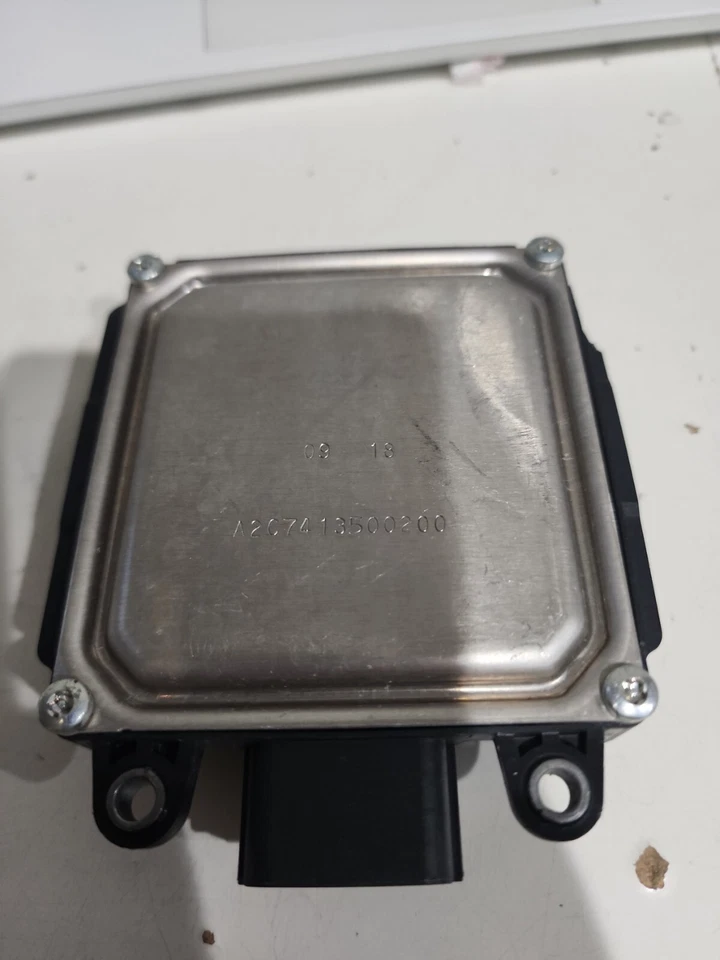 Dodge Durango 2017-2018, módulo de control de punto ciego sensor Jeep Grand Cherokee. Foto 4 de 4