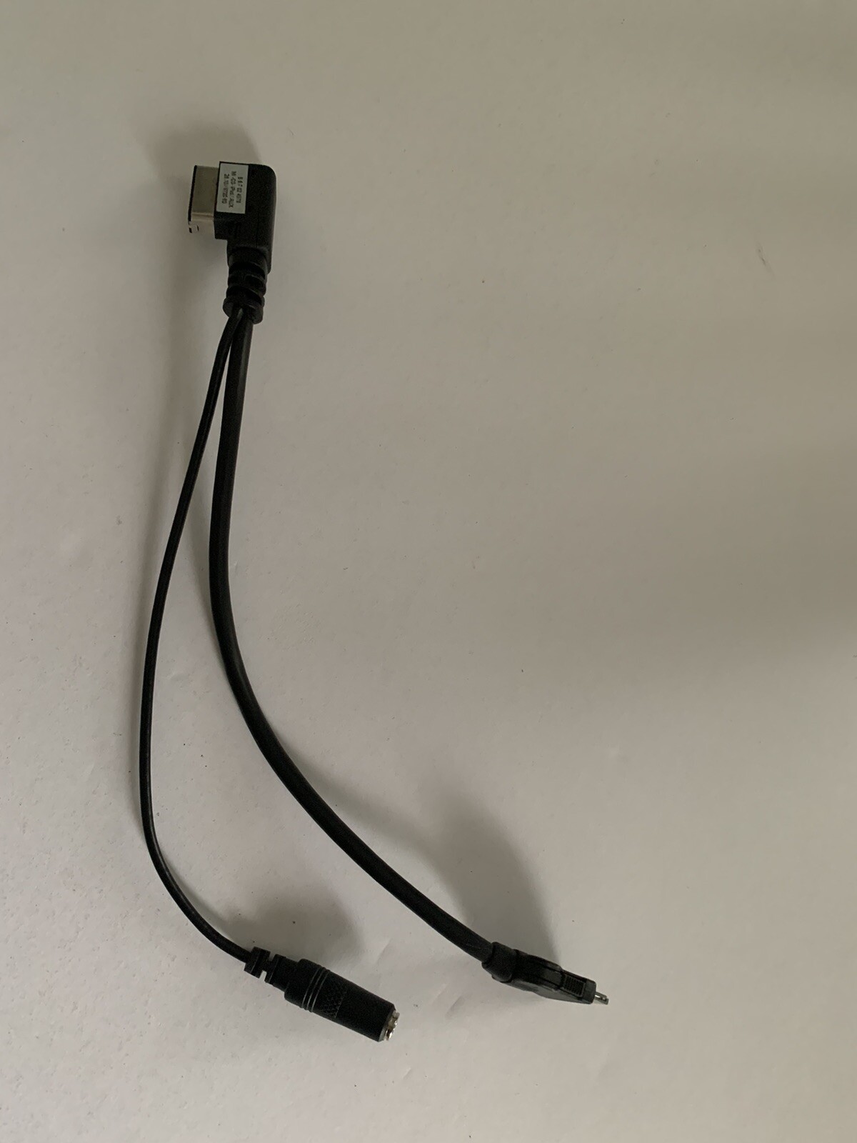 MERCEDES BENZ MMI Interface Cable iPhone iPod B67824578 30 Pin OEM  