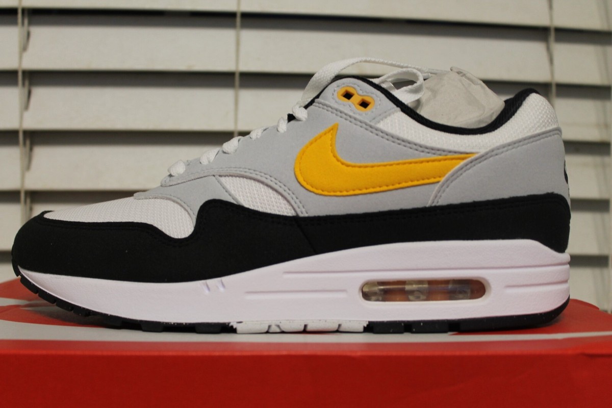 Size 9 - Nike Air Max 1 Steelers WHITE GOLD BLACK SNEAKERS  display picture 2