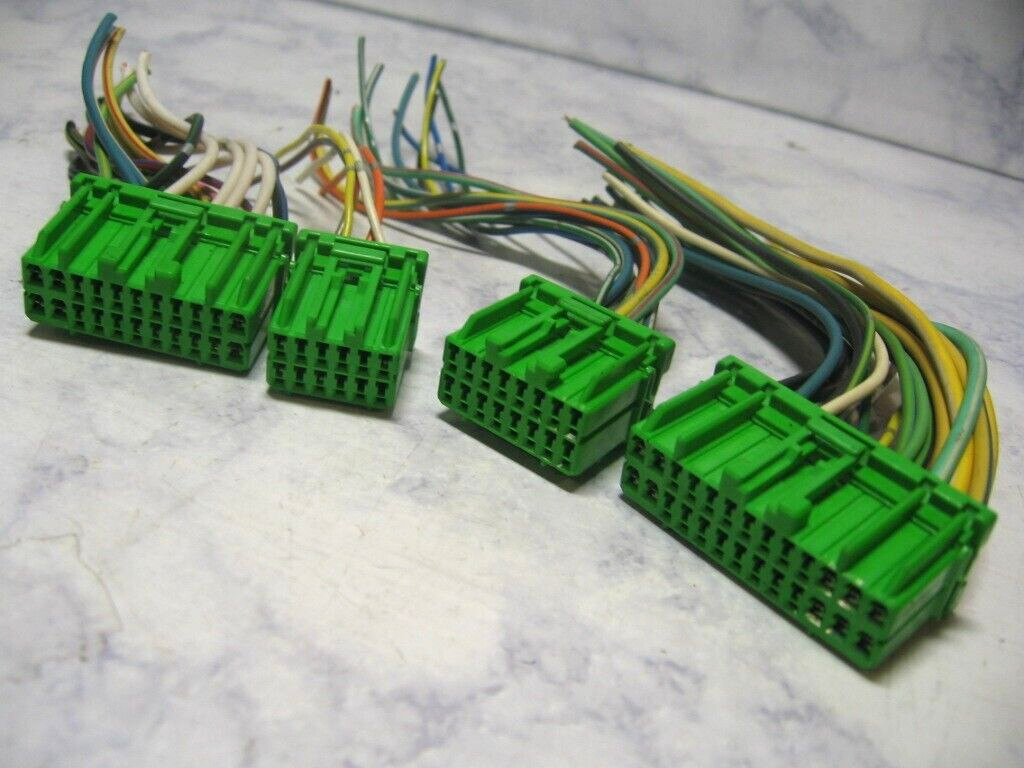 1997 Mitsubishi Montero Sport ECM ECU Engine Computer MD338138 for 