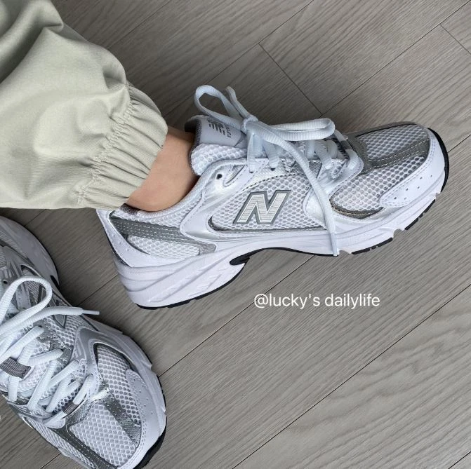 New Balance Retro 530 White Grey MR530AD MENS SIZE US 8, 9