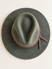 Brixton Army Green Felt Fedora Hat Medium 7 1/4 Wide Brim Women s