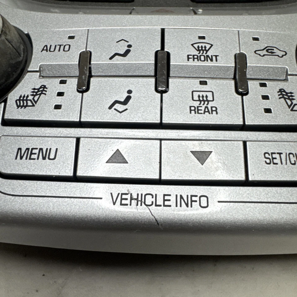 Chevrolet Equinox 2016 a 2017 radio información panel de control de temperatura T6298 DG Foto 4 de 4