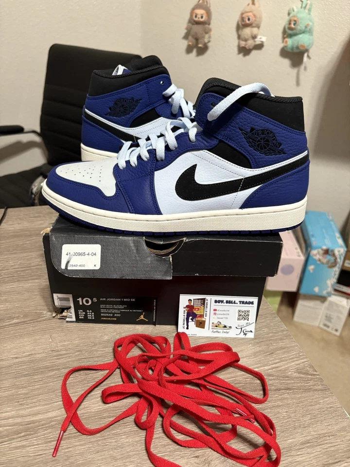 Talla 10.5 - Nike Air Jordan 1 Retro Mid SE Azul Real Profundo Para Hombre Foto 3 de 4