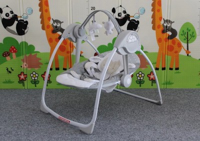Ingenuity/tragbare Babyschaukel/Wippe/Cuddle lamp/mit Melodien/ B - Ware