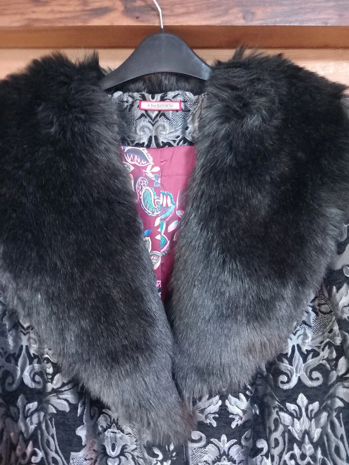 NEW  Joe Browns Long Coat  Silver Grey  & Black  Size UK 22 - Image 2 of 4