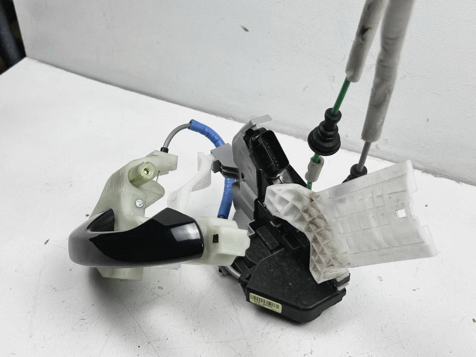 KIA STINGER 2019 Rear Right Passenger Door Lock Latch USED OEM 81420J5000 18-23 - Image 3 of 4