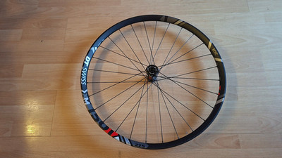 DT Swiss XM1501 Vorderrad 27,5'' 650b, 15x110 boost, 30mm Maulweite