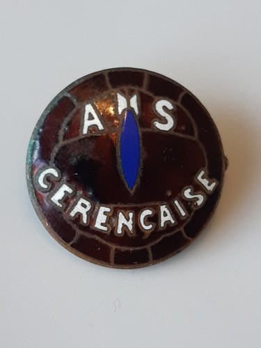 INSIGNE BOUTONNIERE Brest SPORT RUGBY CYCLISME STADE ÉMAILLÉ