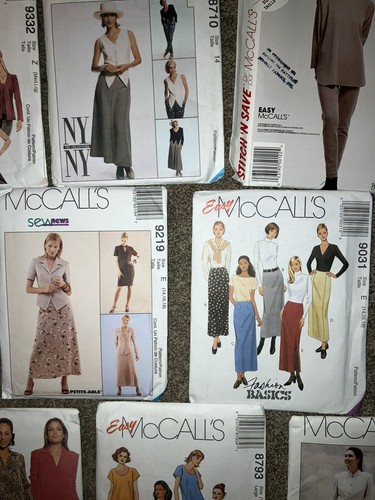 Lote De 15 Patrones De Colección Sin Cortar Rangos De Tallas 12 - 22 McCall’s & Simplicity - Imagen 5 de 6