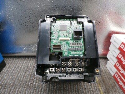 OMRON 3G3MX2-A4007-V1 / 3G3MX2A4007V1 New , but missing covers Please read