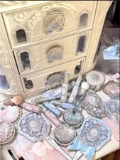 Flower Knows Shell’s Jewel All-In Gift Set (No perfume) Official New