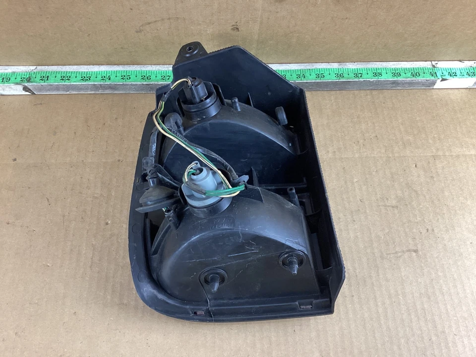 Luz trasera derecha del lado del pasajero Toyota Camry Wagon Wgn 1987-1991 OEM Foto 4 de 4