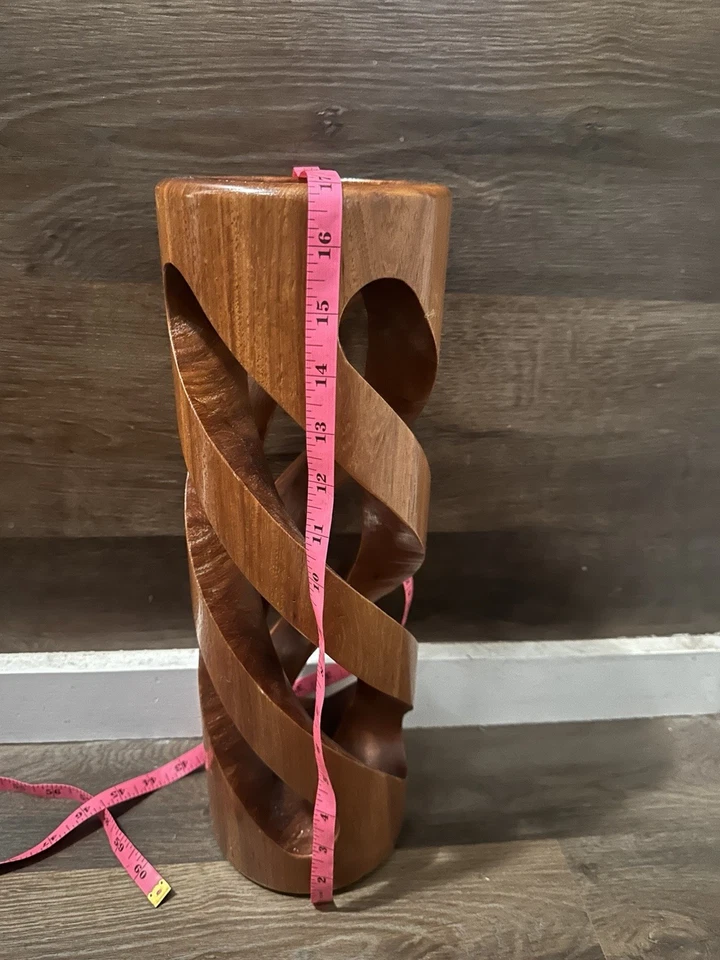 Candelabro cónico retorcido en espiral de madera tallada torcido a mano 16,5 individual Foto 3 de 4