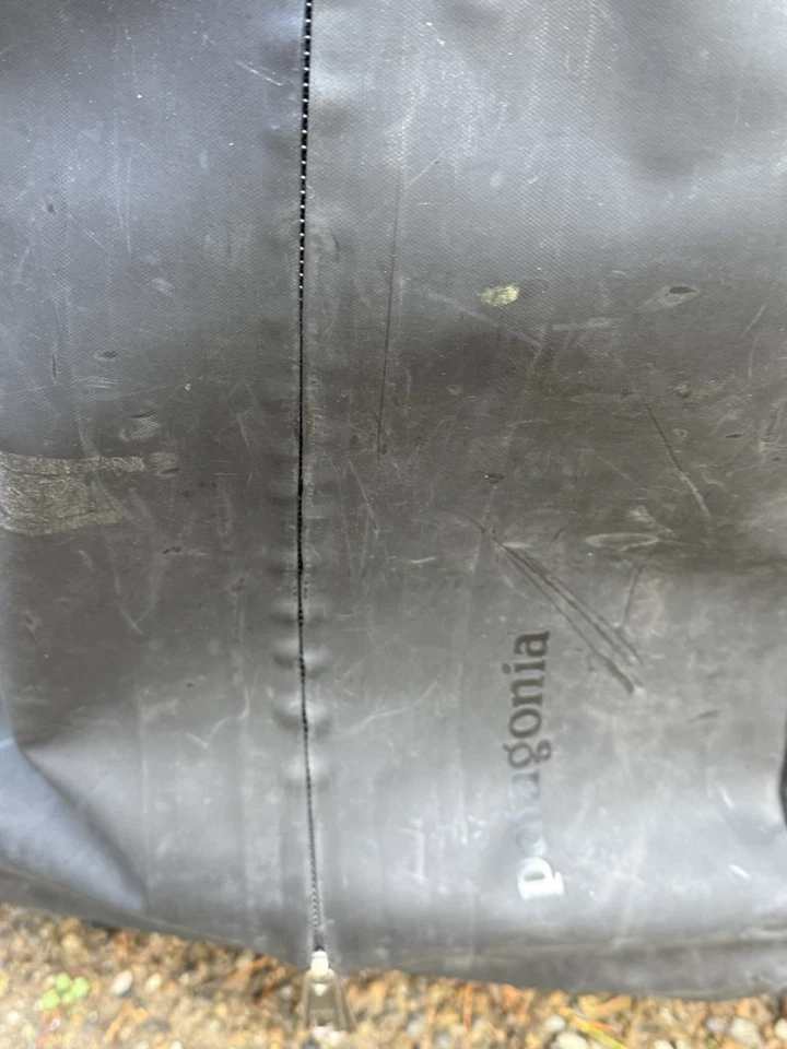 PATAGONIA Black Weathershed Sultan Rolling Duffel Travel Luggage Suitcase Bag - Image 3 of 4