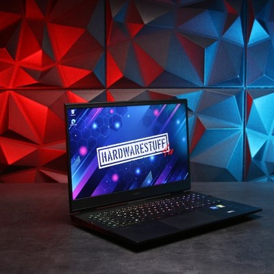 HP OMEN 17 Gaming Laptop // i7-11800H, RTX 3080, 32 GB RAM, 1 TB SSD