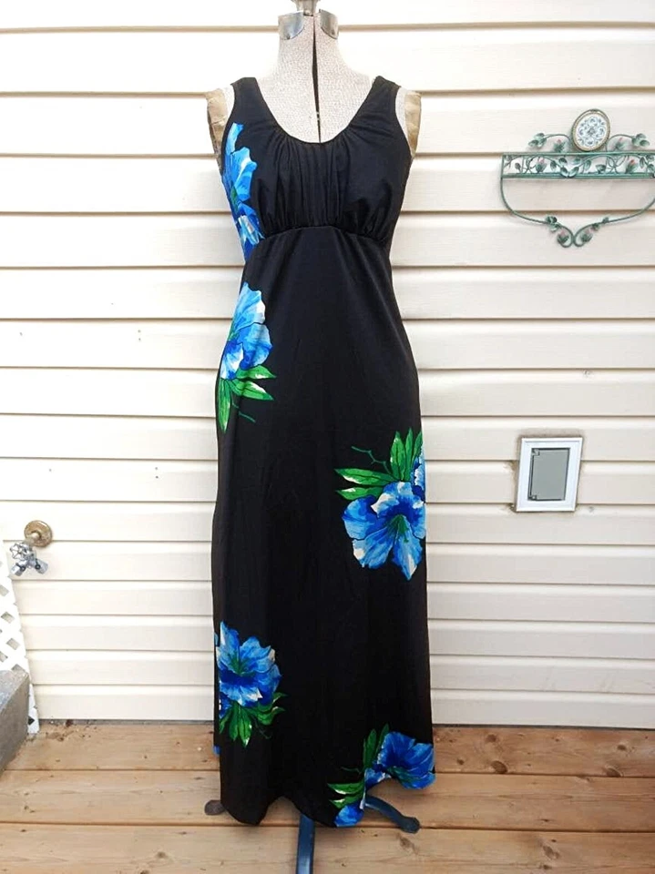 Maxi Vestido Hawaiano Vintage Negro con Grandes Flores de Hibisco Azul Sin Mangas 36B 27W Foto 2 de 4