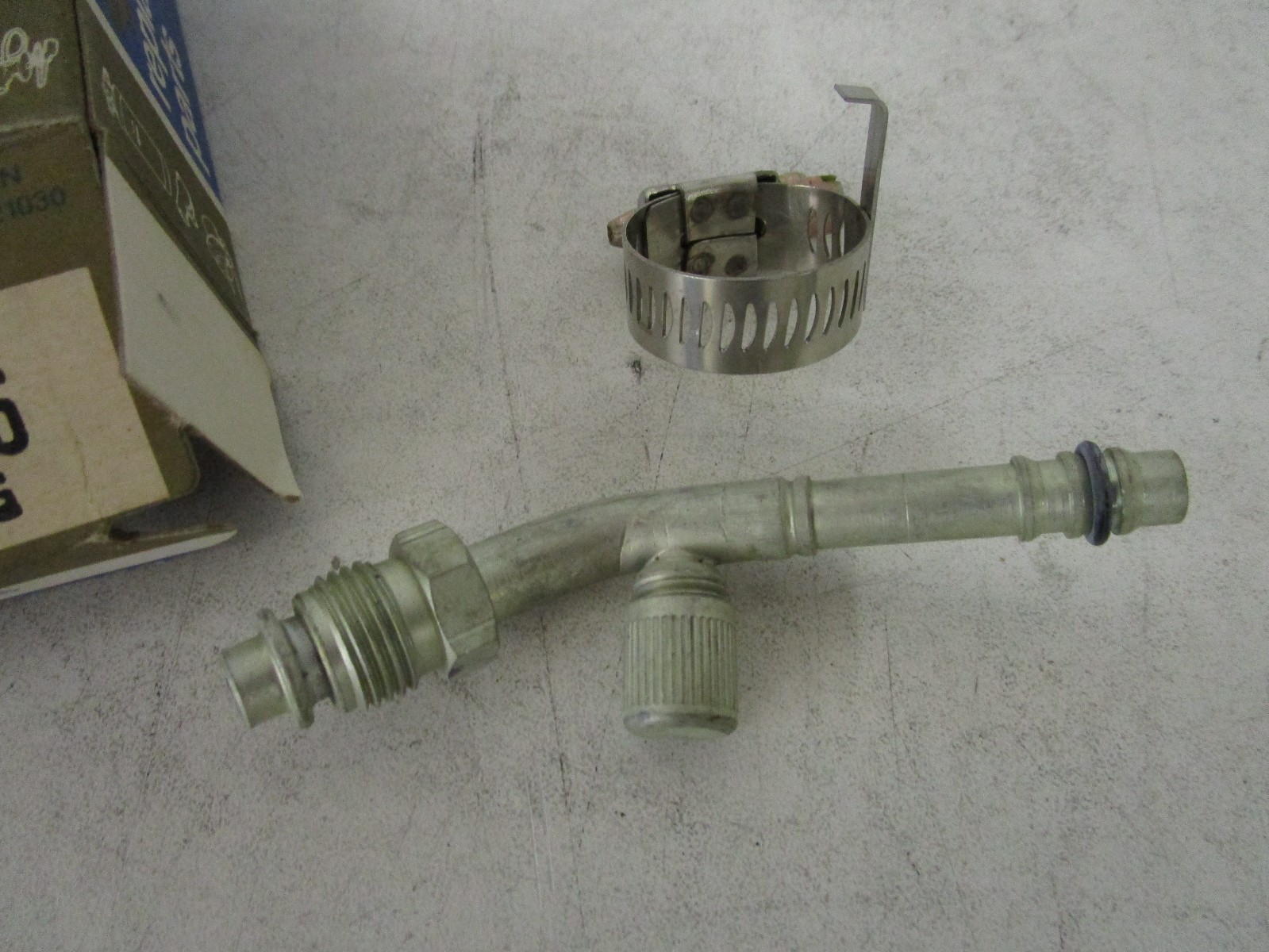 MURRAY CORPORATION 205405 VINTAGE AIR CONDITIONING FITTING NOS FREE murray-corporation-205405-vintage-air-conditioning-fitting-nos-free