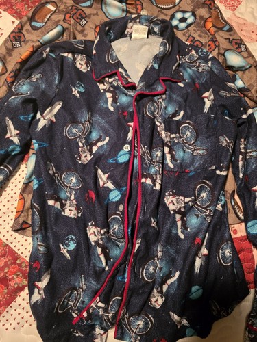Boys Lot Of 2 Joe Boxer Pajama Shirts Size 10/12 - Picture 2 of 7