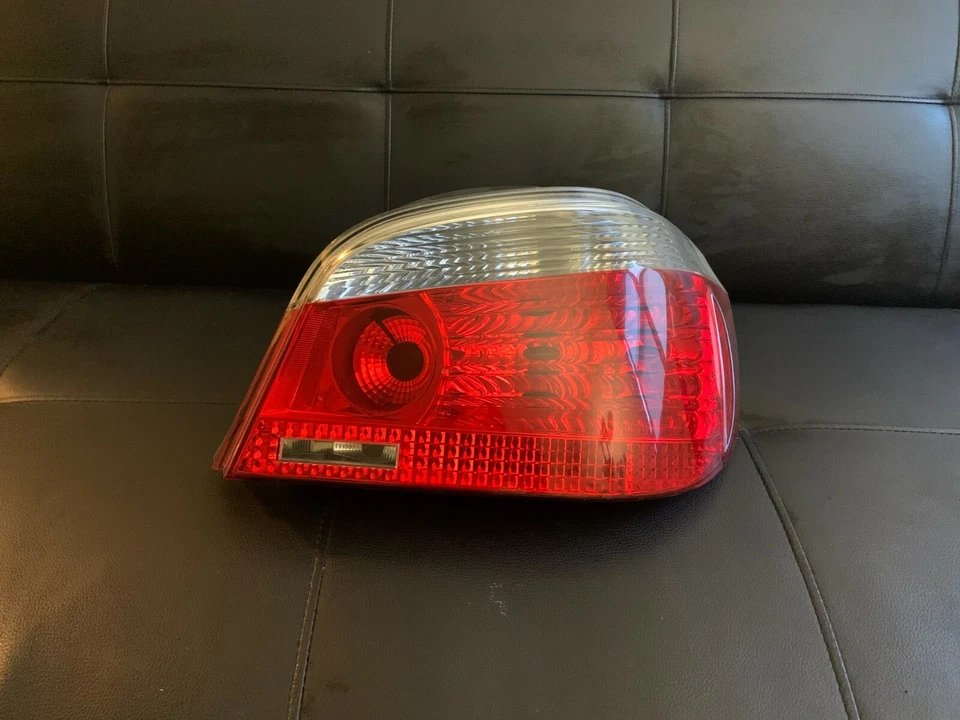 Подлинный задний фонарь для правостороннего пассажира 03–09 BMW 5 серии E60 525i 528i 530i E60 - Изображение 4 из 4