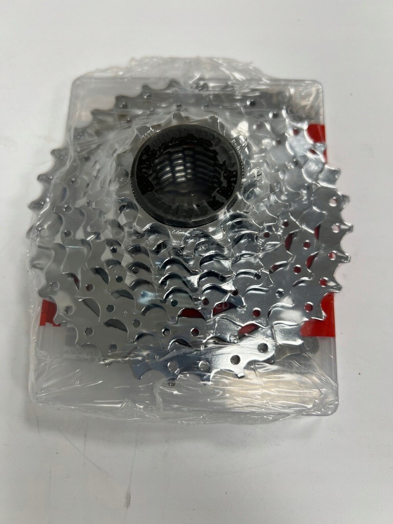 SRAM 8-Speed Power Pack a PG-830 Cassette 11-32T + PC-830 Chain a