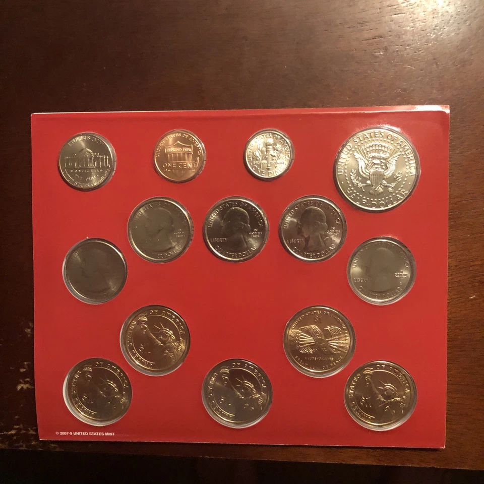 2010 Denver US Mint Uncirculated Coin Set (14 Total Coins!) - Image 4 of 4