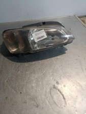 Feu avant (phare) Peugeot 106