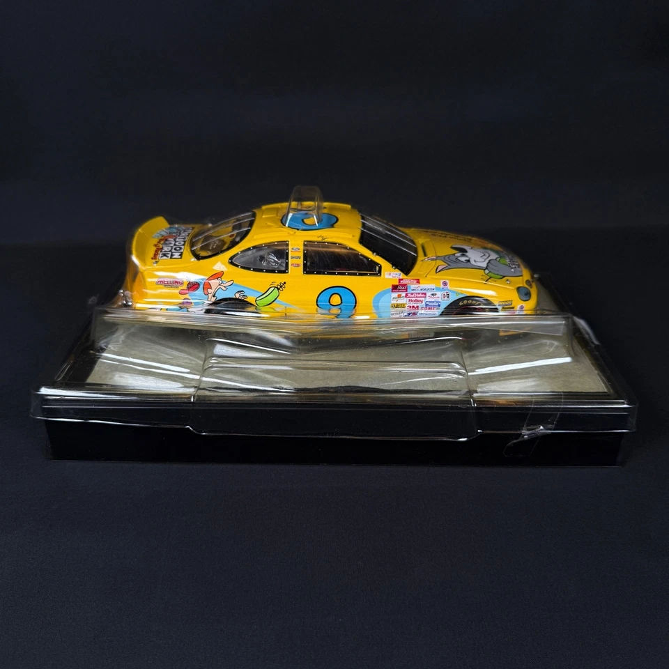 Colección Revell 1999 Jerry Nadeau #9 Cartoon Network The Jetsons 1/24 diecast Foto 4 de 4