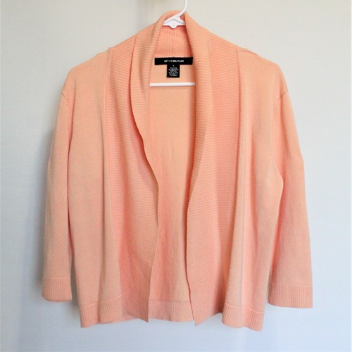 89th \u0026 Madison, Women's Size S Open 