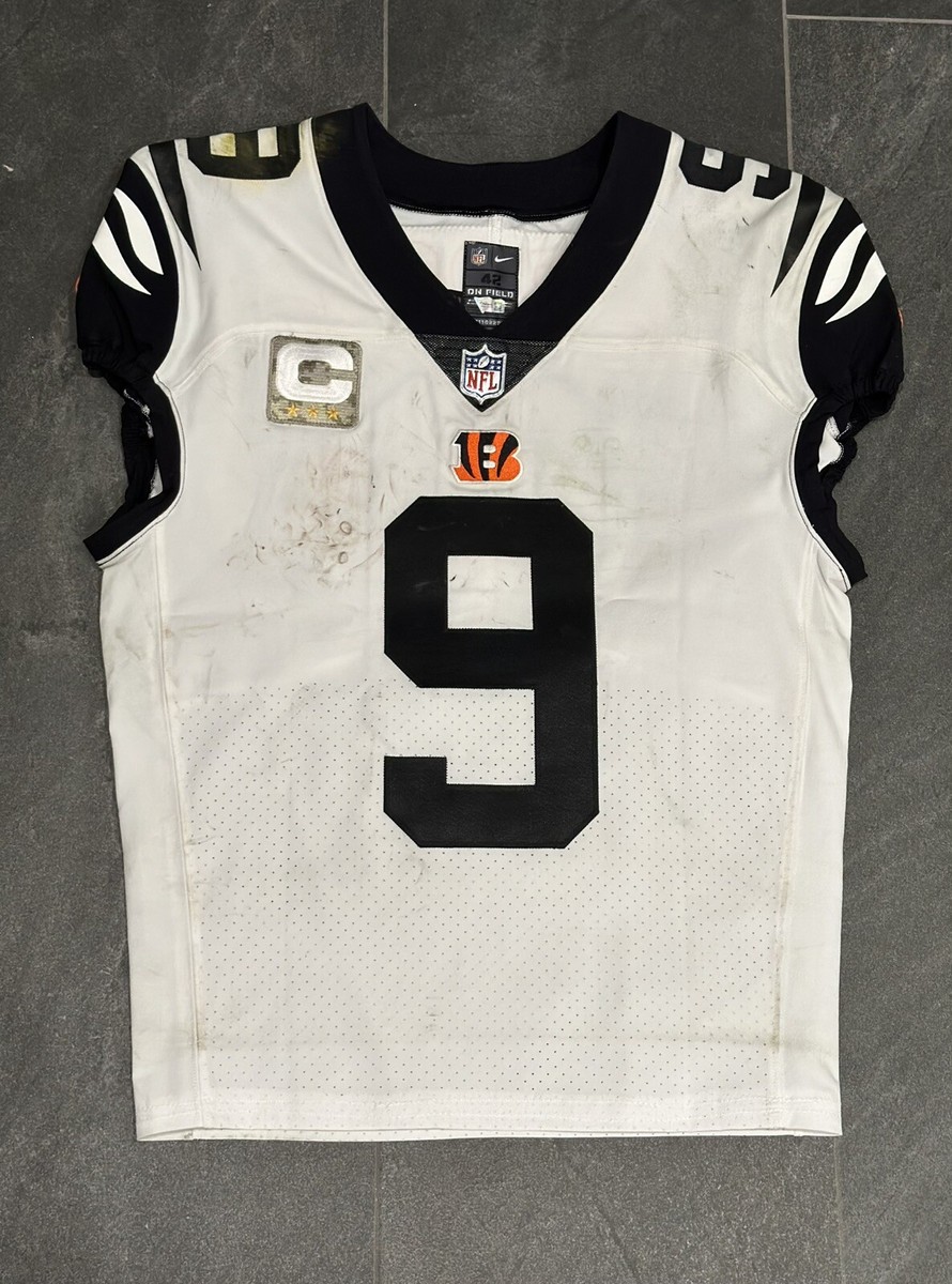 4TD RARE Alternate White Out Joe Burrow Game Worn Used Cincinnati