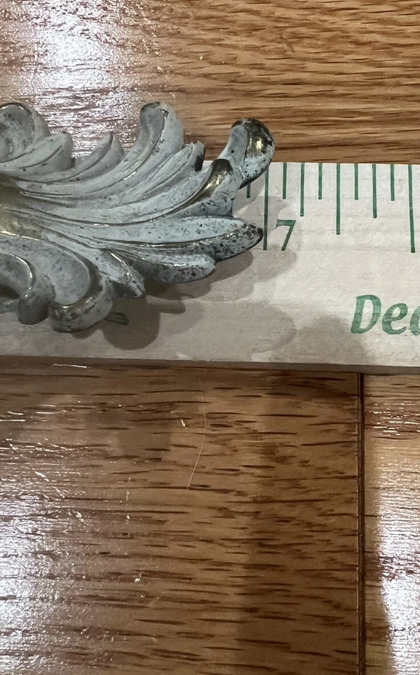 Pair of Provencial Style Drawer Pulls White Wash On Metal Vintage - Image 4 of 4