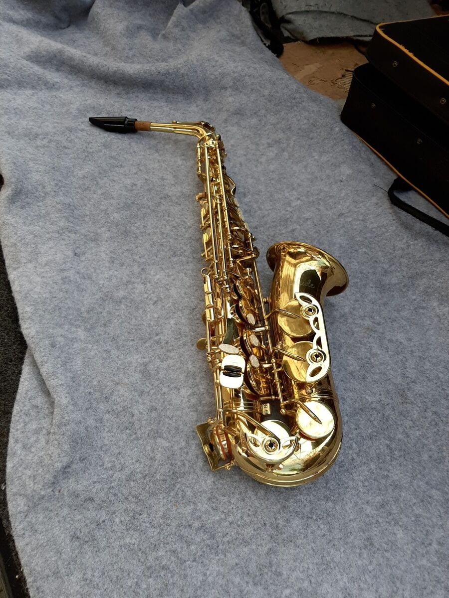 Conn Selmer Prelude Alto Saxophone With Case Good Shape Conn Selmer Prelude Alto Saxophone With Case Good Shape