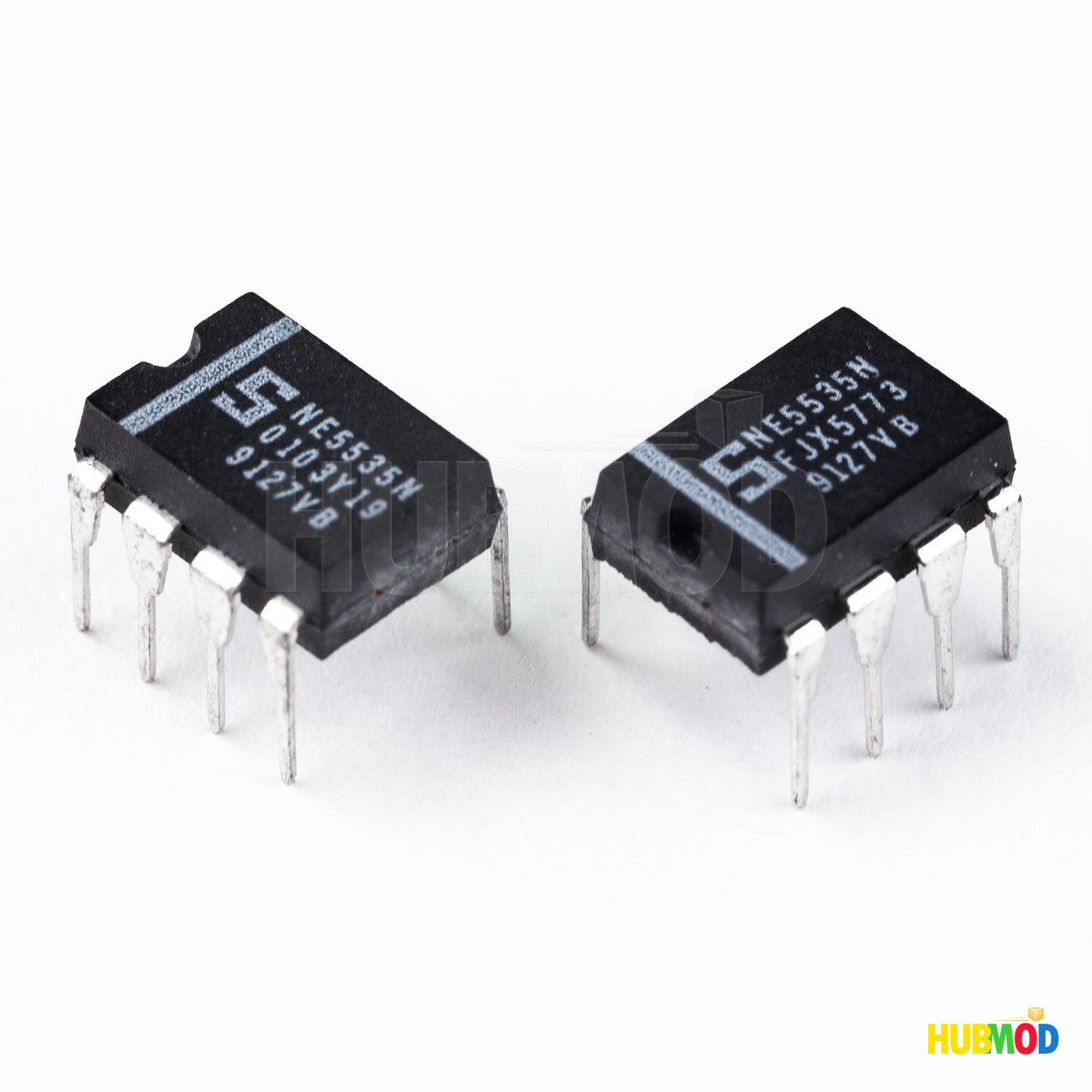 LOT of 2 Phillips Signetics NE5535N Integrated Circuit IC 8