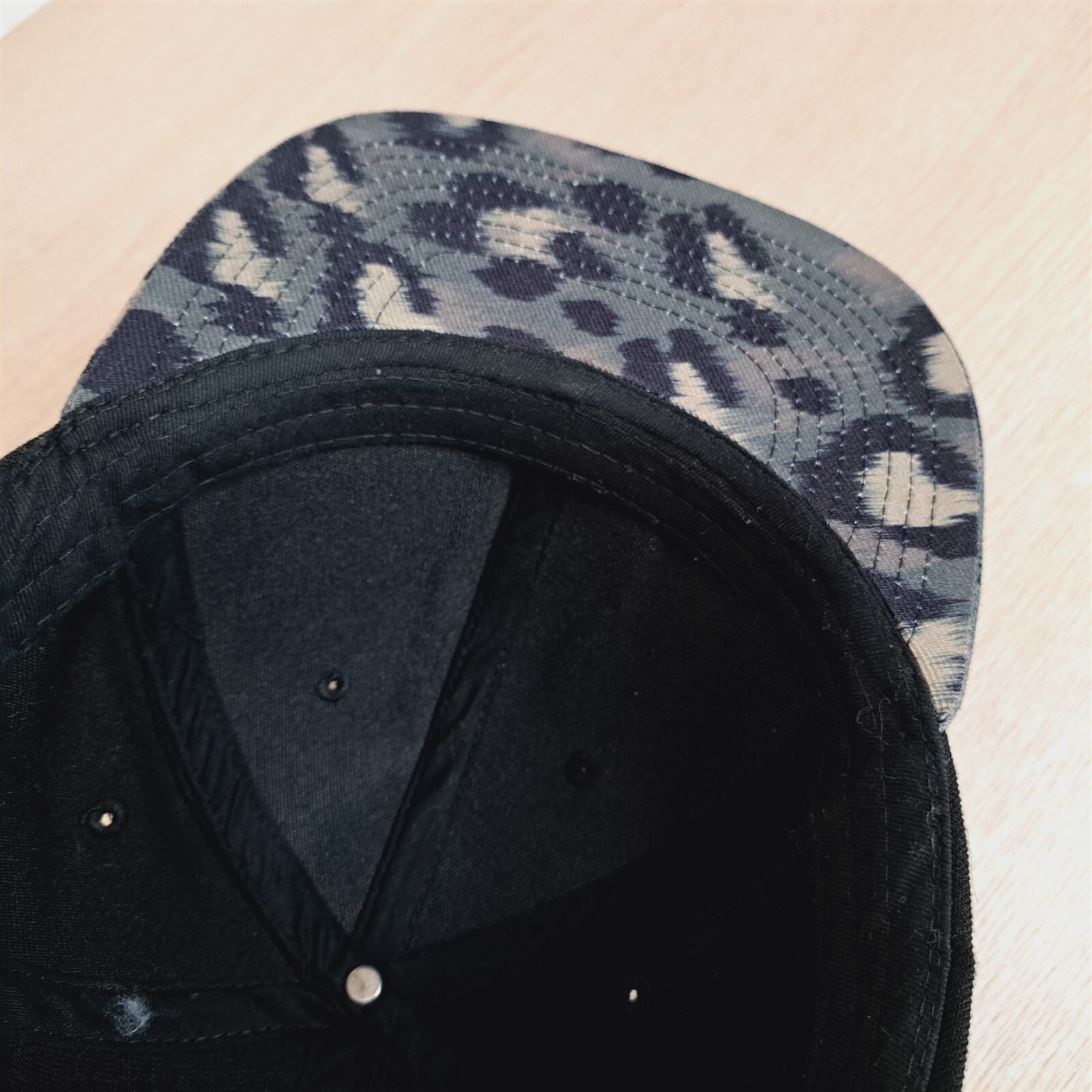 NO BOUNDARIES LEOPARD PRINT ADJUSTABLE SNAPBACK B… - image 13