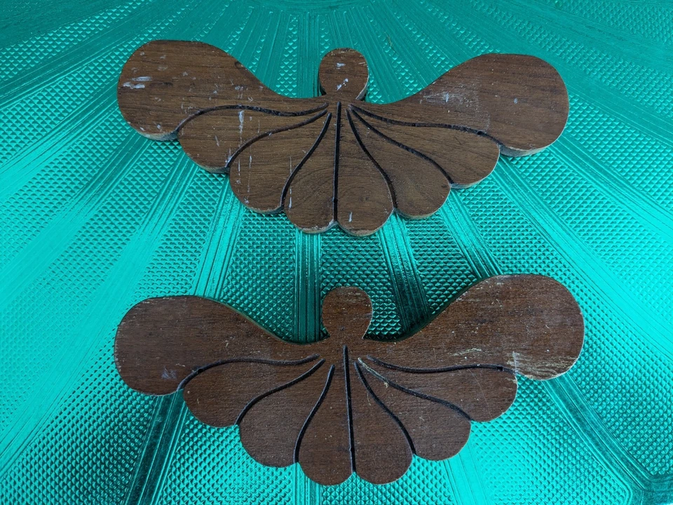 Pair Of Salvaged Antique Decorative Carved Chestnut Moldings Appliques - Image 2 of 4