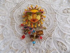Lunch At The Ritz 2Go Large Crystal & Enamel Summer Fun Sun Brooch SIGNED