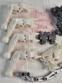 LEGO 8945 BIONICLE: Solek Matoran of Light Complete (no manual) Mask