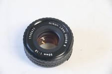 Occ.: Objectif NIKON Lens Series E - 50mm 1:1.8 monture monture Nikon F (AI-S).