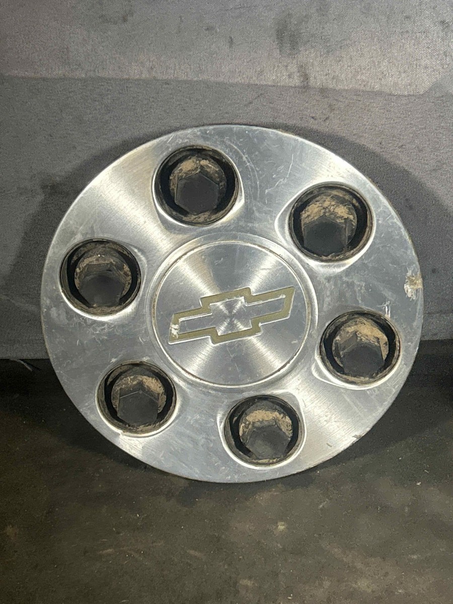シボレー タホ GM純正 トノカバー 97 TAHOE Fits 1999-2006 Chevy Tahoe 17in Wheel/Rim Center Cap OEM:9595263