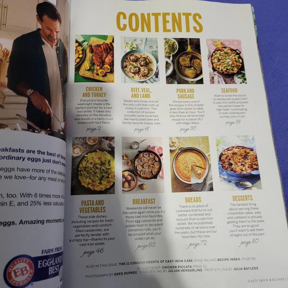 Cast-Iron Recipes: SOUTHERN LIVING MAGAZINE 2025 ~ 115 Classic Favorite Recipes Foto 2 de 4
