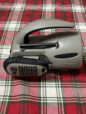 IcoTec GC300 Electronic Game/Predator Call with Remote - Excellent Condition!
