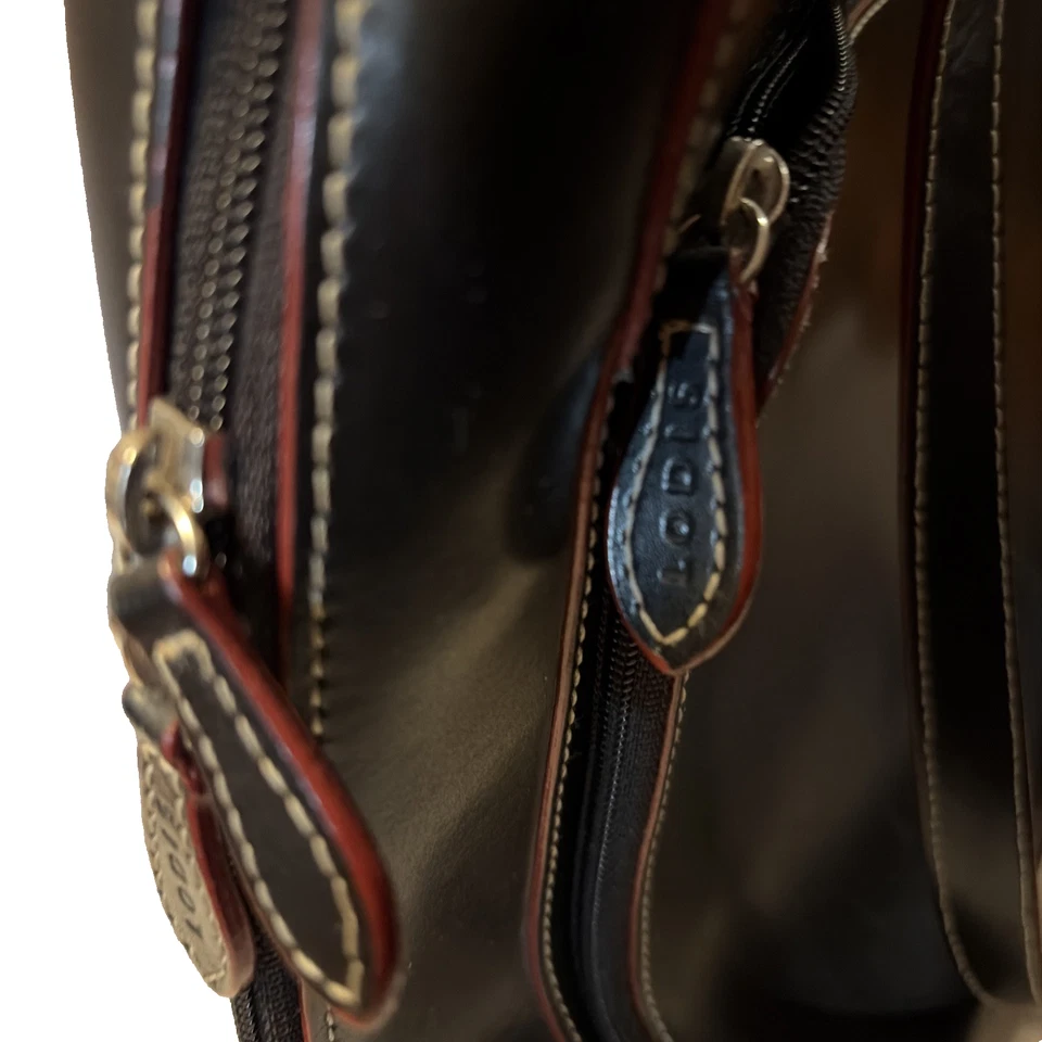 Bolsa tote para laptop Lodis Audrey com zíper superior lisa preta vermelha acabamento couro viagem escolar - Imagem 4 de 4