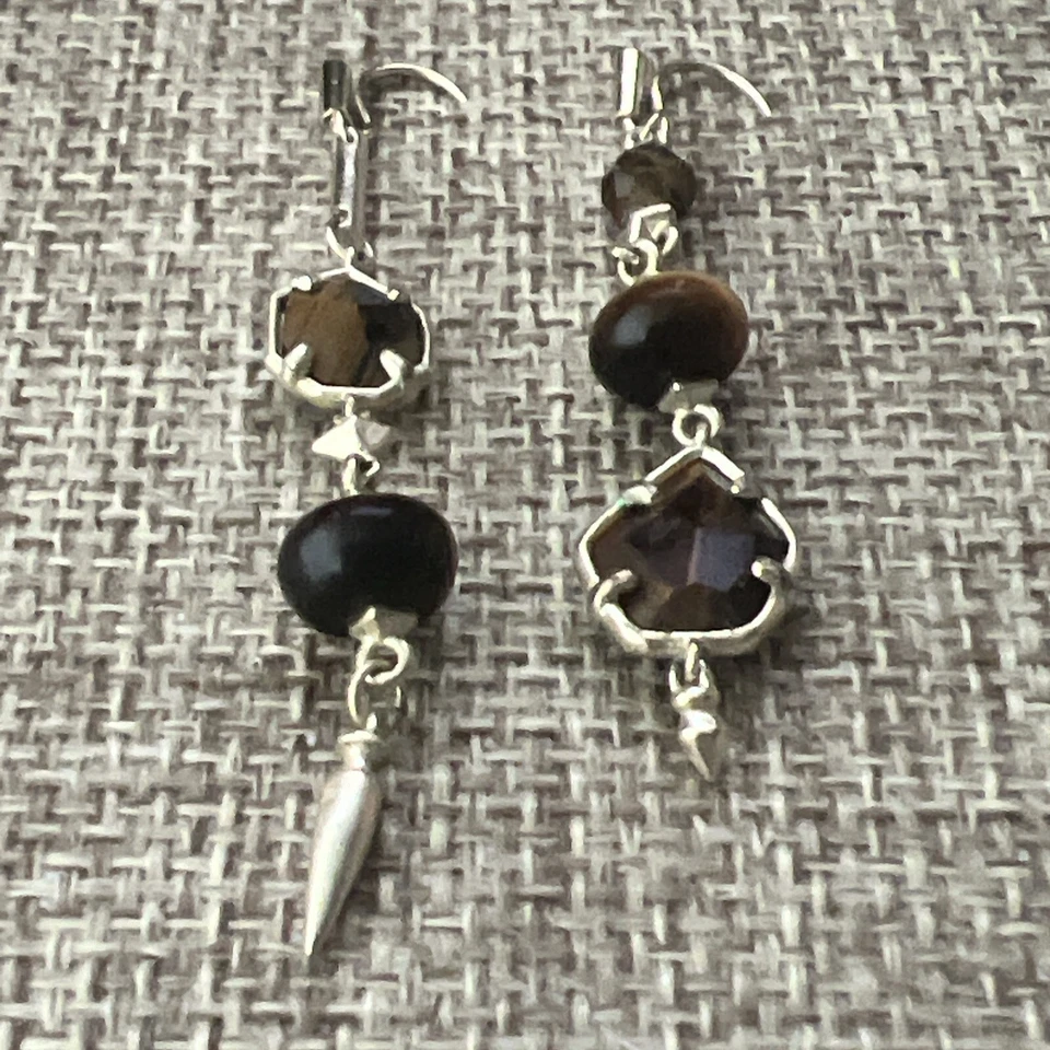 Pendientes colgantes lineales Kendra Scott Cosette tono dorado ojo de tigre Foto 4 de 4