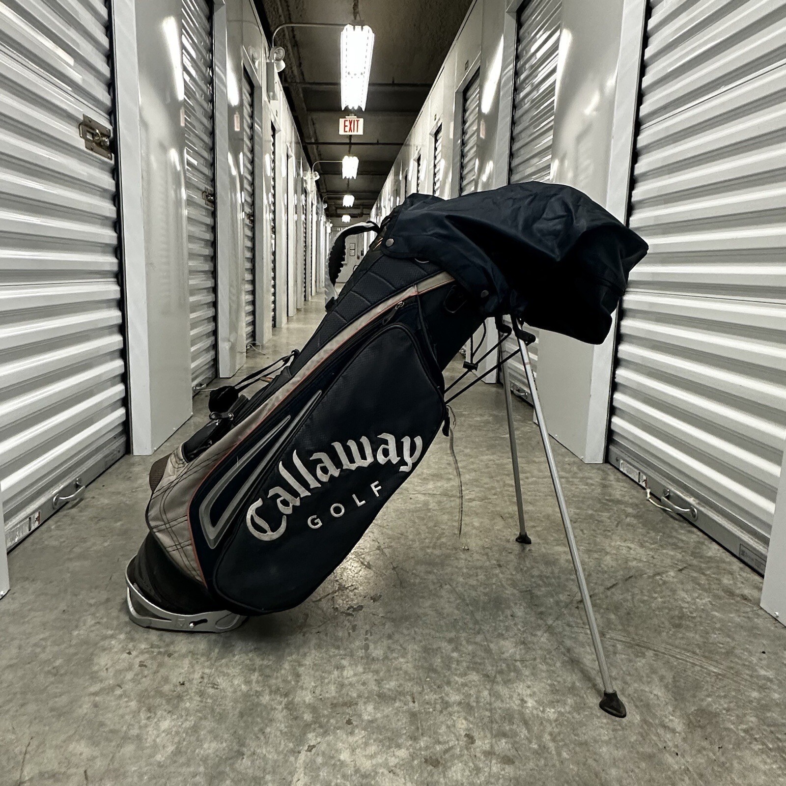 Callaway Warbird Hot XTT Golf Stand Bag Pop Up Light Weight Black